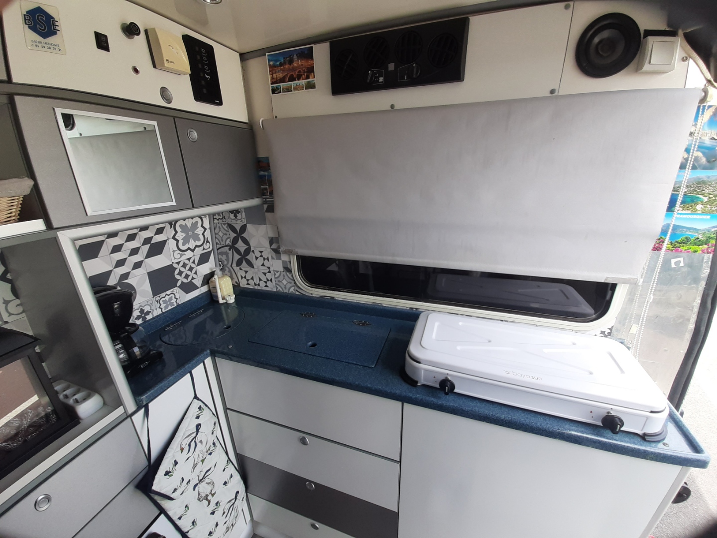Photos du Fourgon Renault Master Cuisine après rénovation