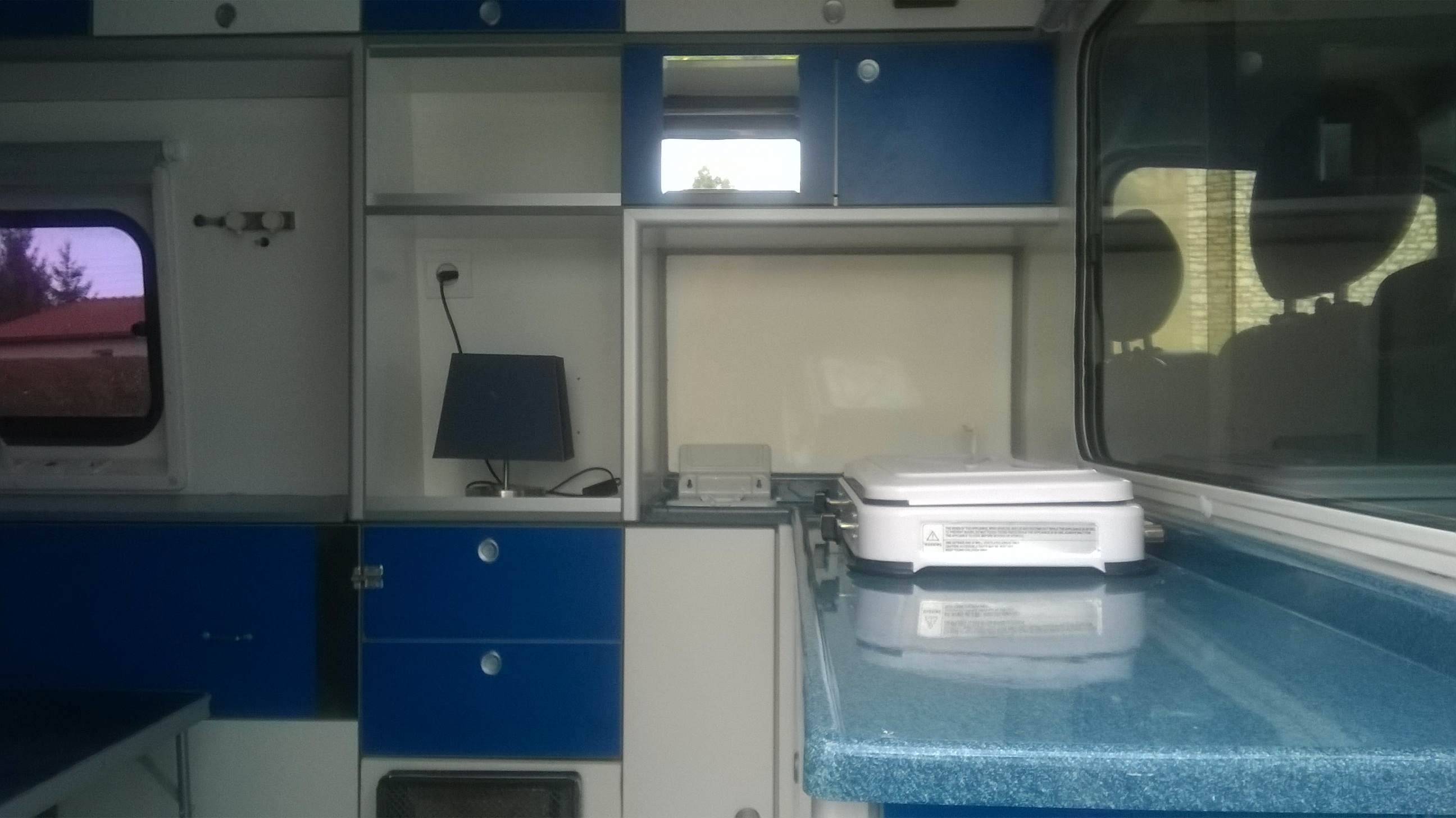 Photos du Fourgon Renault Master Entrée avant rénovation